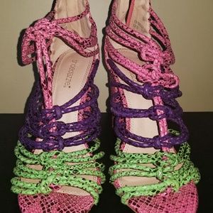 Brick Heel Ladies Sandals by Shoe Dazzle